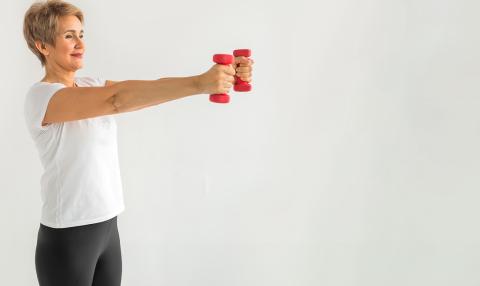 Abuela en el gimnasio