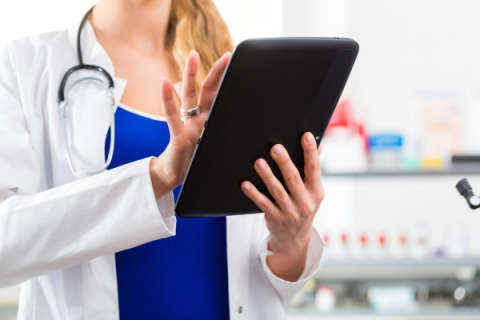 Potenciando la autogestión de Enfermedades Crónicas: alfabetización en salud digital y recursos educativos en línea