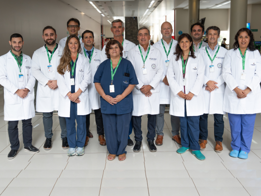 Robot rosa rodilla
